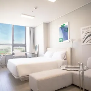 Uh Flat The Songdo Инчон