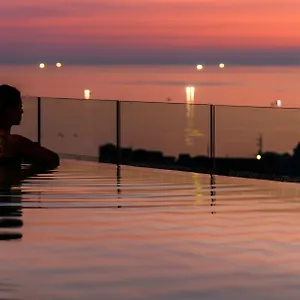 グラベル チェジュ 4*, 済州市 韓国