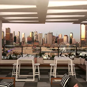 https://opera-apartments-south.queenslandhotels.net