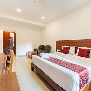 https://sandra-palace.kerala-hotels.net